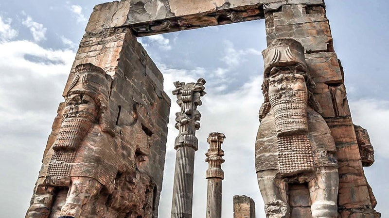 Wisata Persepolis Relief, Istana, dan Warisan Persia Kuno